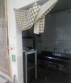 仓房沟餐馆转让 沙区金红冠椒麻鸡土鸡店转让